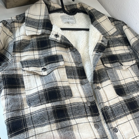 Excellent condition lucky brand button up flannel coat - Picture 6 of 6
